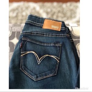 Levi’s low rise skinny jeans